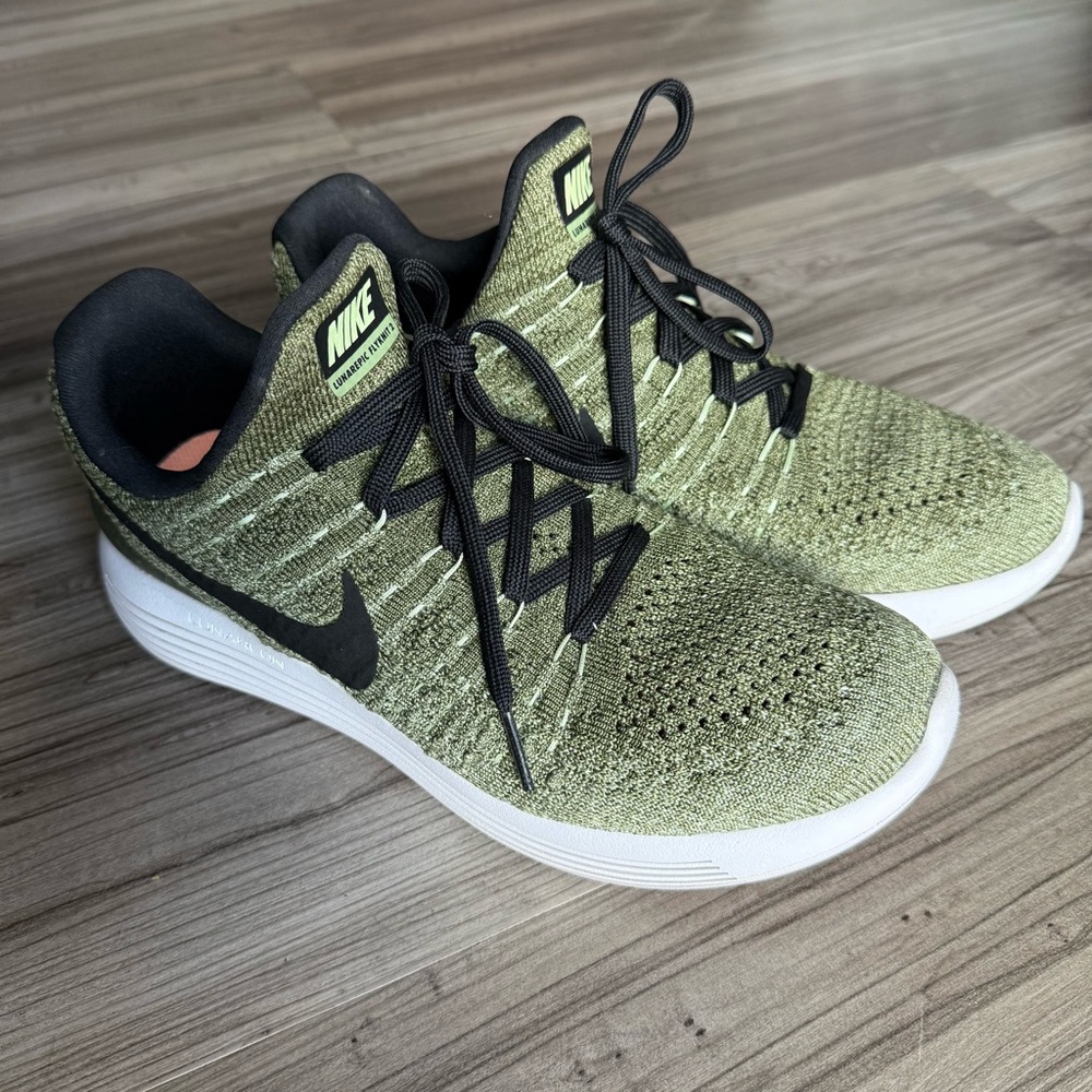 Nike Women’s Flyknit Running Shoes Olive Green Black